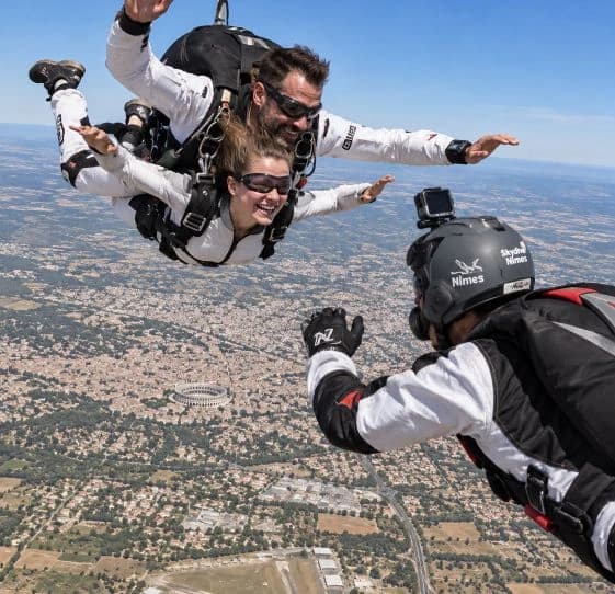 Saut en parachute Montpellier : où sauter près de la ville ?